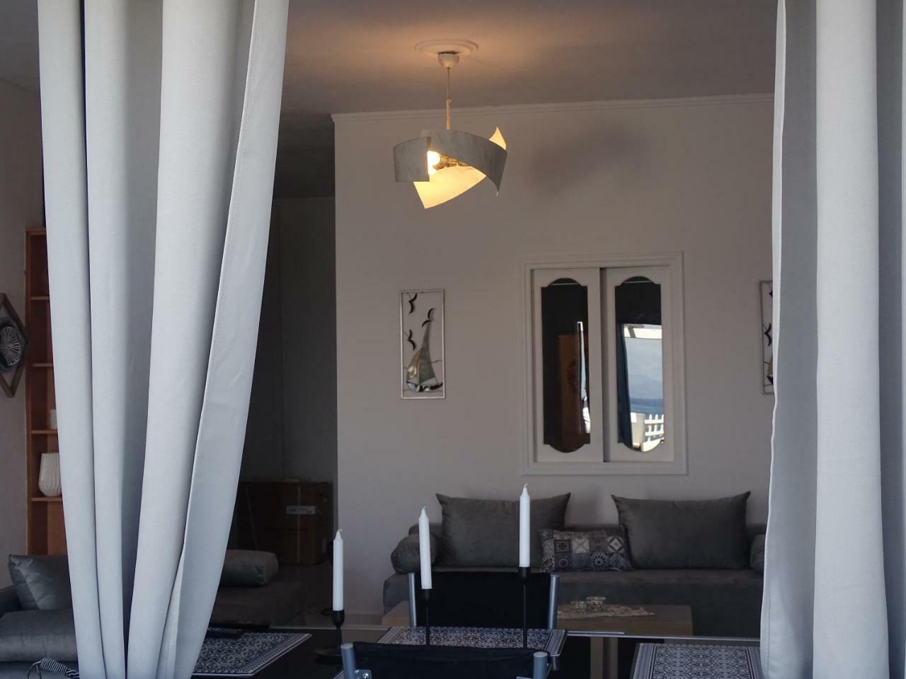 Nama Beach House 莫诺利索斯 外观 照片